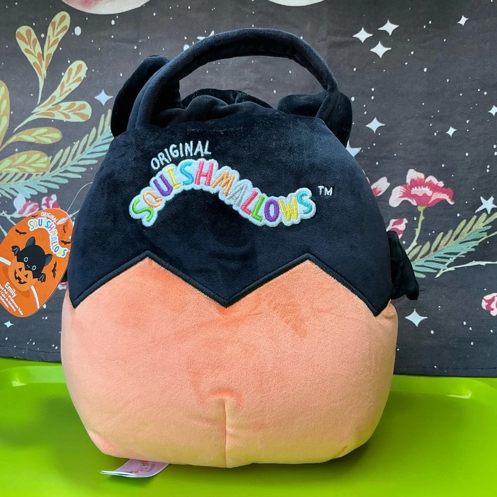Squishmallows Halloween Plush Tote Emily the bat in a jack-o’-lantern NWT